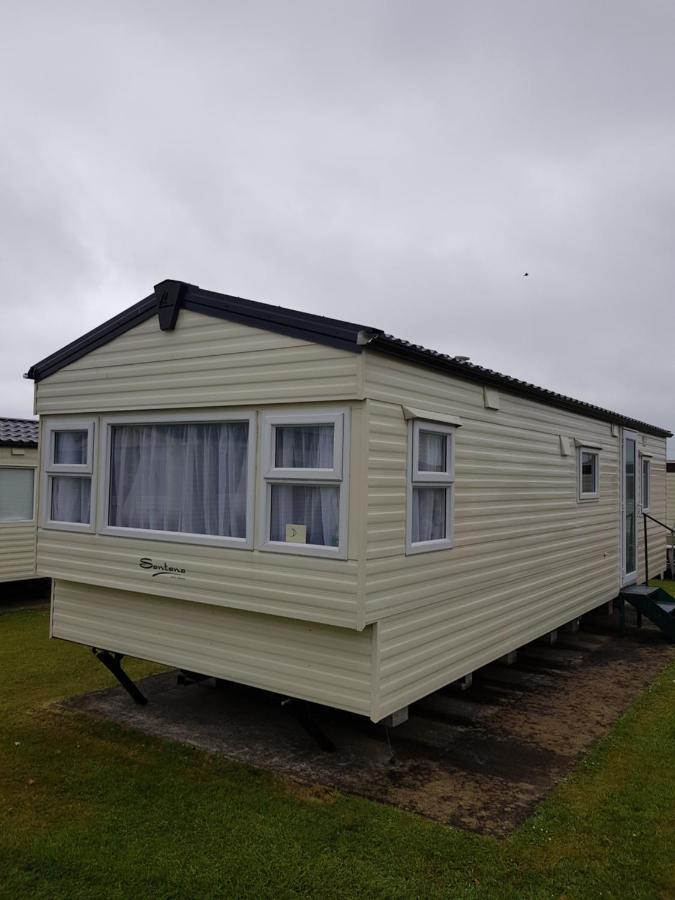 Delta Santana Appartement Looe Buitenkant foto