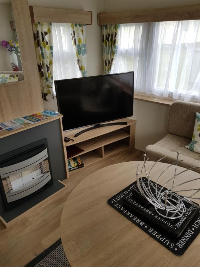 Delta Santana Appartement Looe Buitenkant foto
