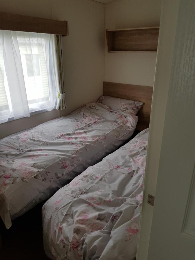 Delta Santana Appartement Looe Buitenkant foto