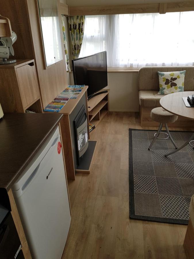 Delta Santana Appartement Looe Buitenkant foto