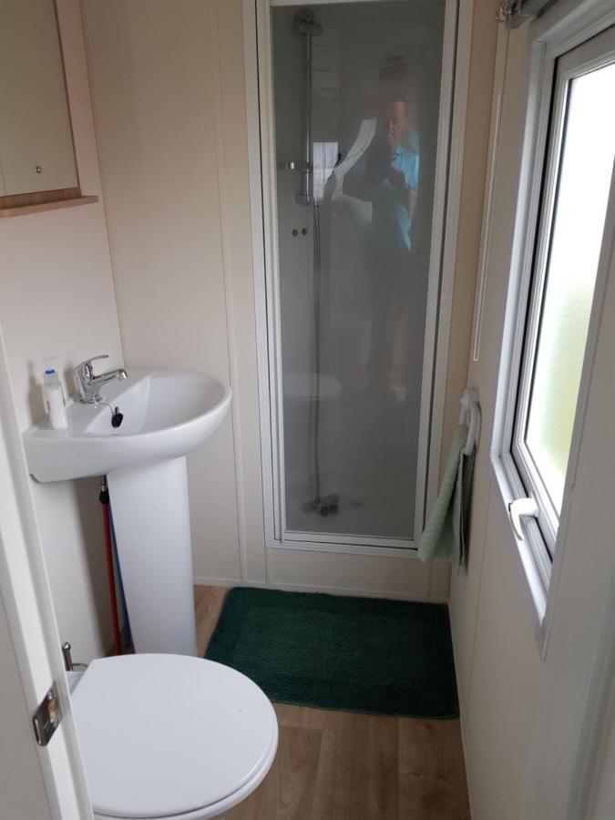 Delta Santana Appartement Looe Buitenkant foto